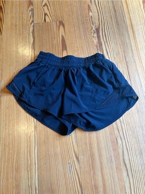lululemon Black Elastic Waist Athletic Shorts